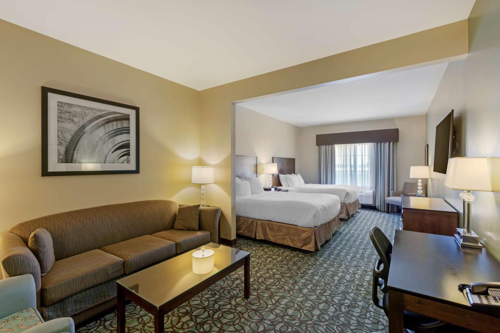 Best Western Plus Walkerton Hotel & Conference Centre エクステリア 写真