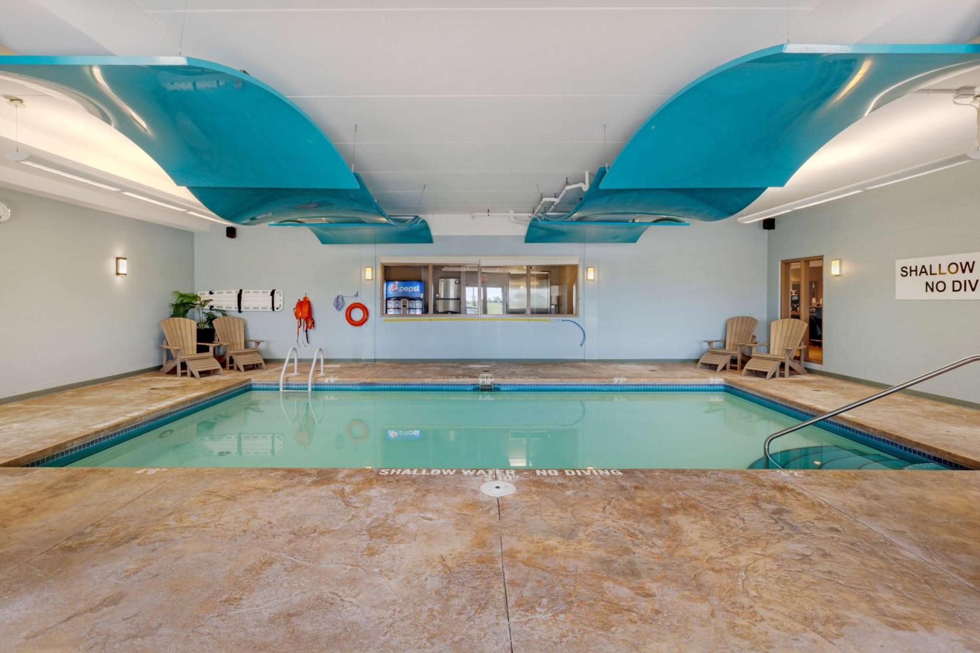 Best Western Plus Walkerton Hotel & Conference Centre エクステリア 写真