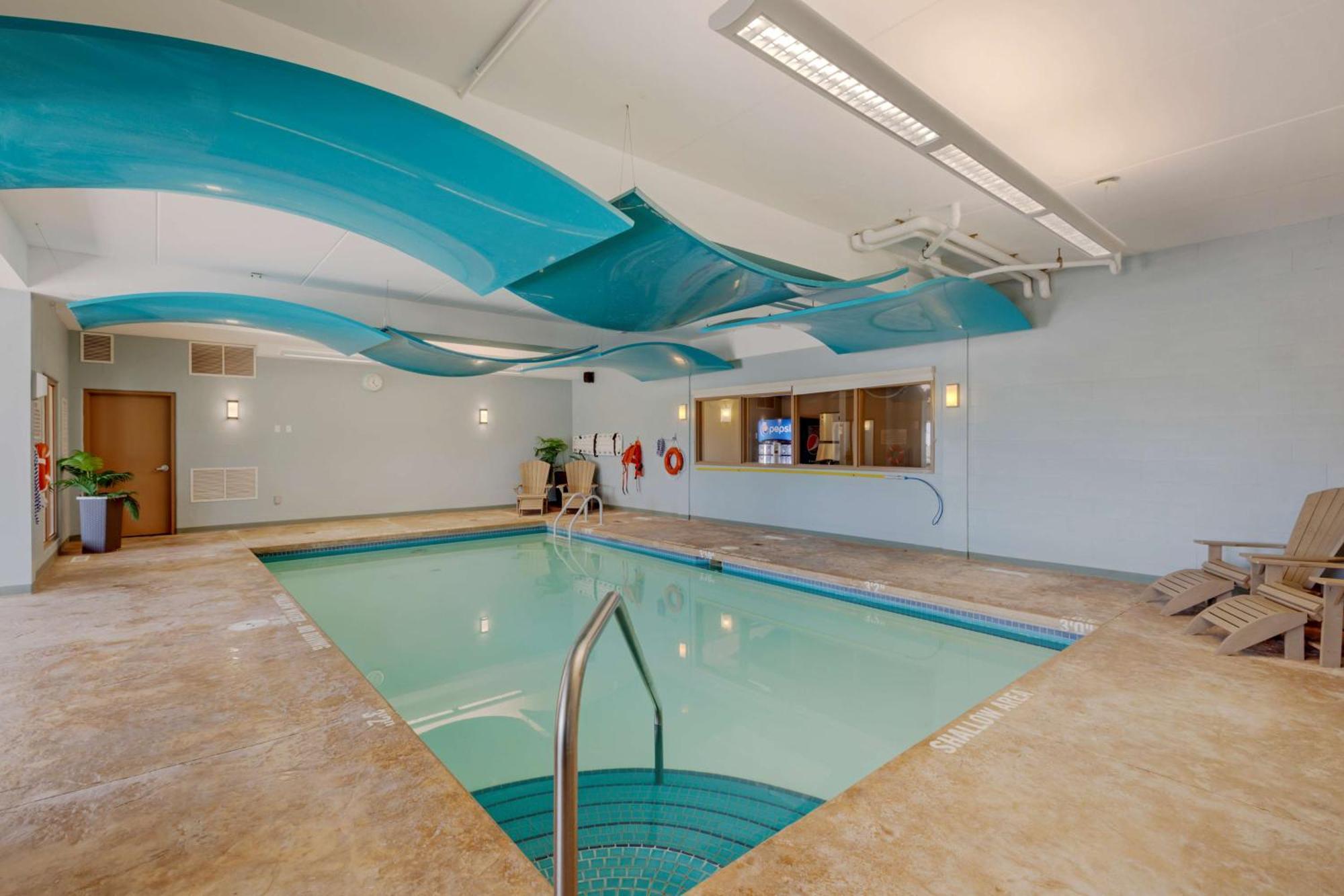 Best Western Plus Walkerton Hotel & Conference Centre エクステリア 写真